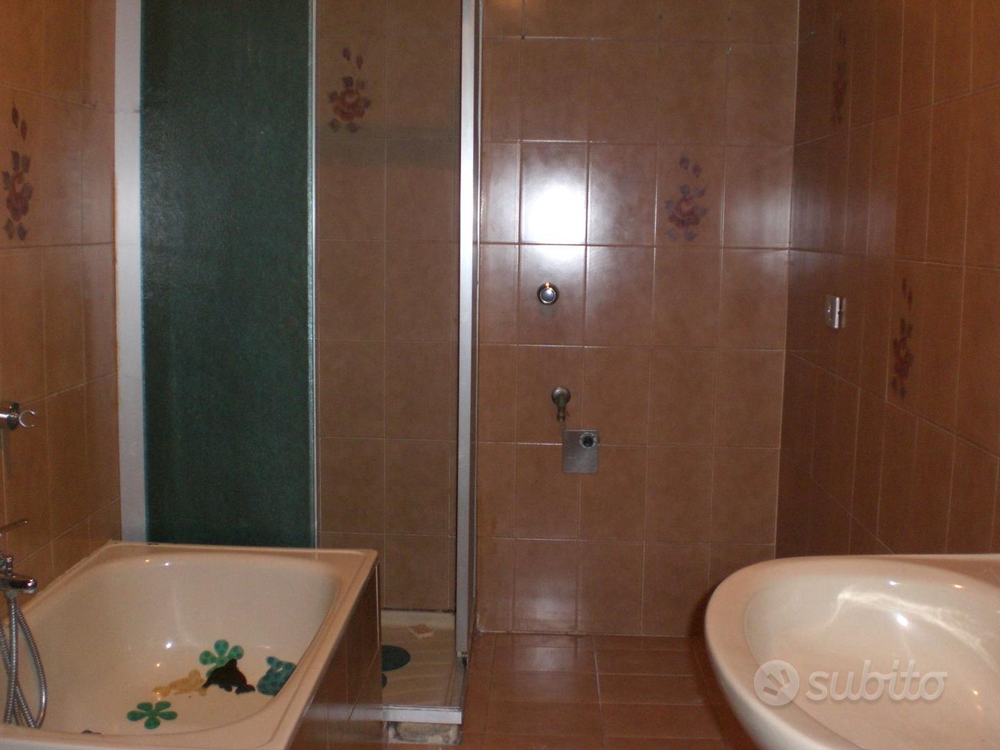 Stanza singola in San Donato, foto 4 di 6