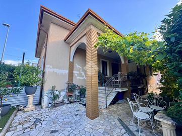 VILLA SINGOLA A CALCINATO