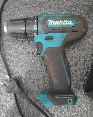 Trapano Avvitatore Makita con batterie e caricab