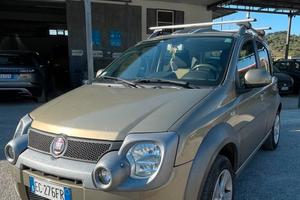 Fiat Panda 4x4 1.3 Multijet 75cv con gancio traino