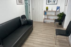 Locale commerciale per uso medico ed ufficio