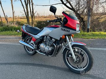 Yamaha XJ 750