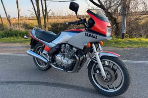Yamaha XJ 750