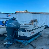 Boston Whaler Outrage 19