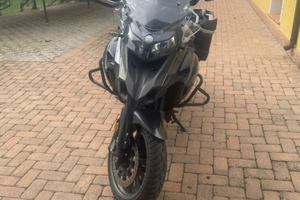 Stupenda Benelli TRK502