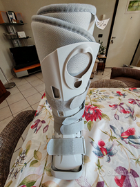 Tutore per articolazione tibio-tarsica