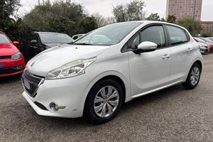Peugeot 208 1.4 HDi 5 porte OK NEOPATENTATI