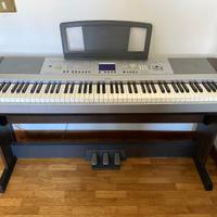 Pianoforte digitale Yamaha DGX640