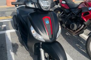 Piaggio medley 150s