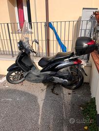 Piaggio Beverly cruiser 250