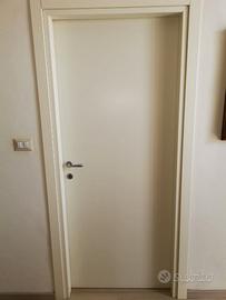 N. 3 porte per interno avorio complete