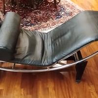 Poltrona  stile Le Corbusier pelle nera