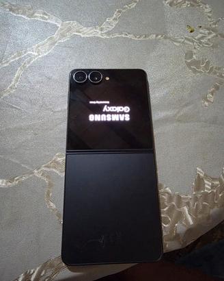 SAMSUNG GALAXY Z FLIP 7 512 GB COLORE NERO.