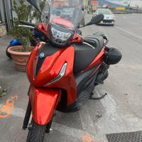 Beverly 400