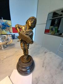 bronzetto  firmato D H Chiparius