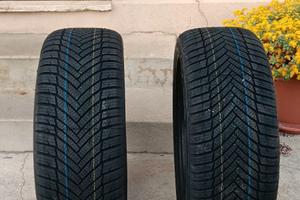 4 pneumatici 2 nuovi e 2 usati pochissimo