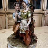 Scultura porcellana artistica stile capodimonte