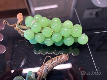 4. Grappoli. D uva in giada