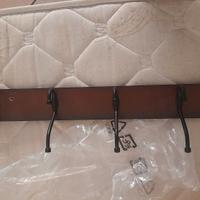 Appendiabiti da parete in legno e metallo