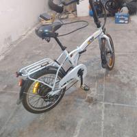 Bici elettrica pieghevole
