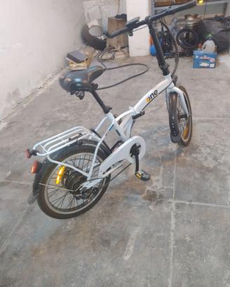 Bici elettrica pieghevole