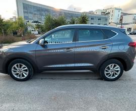 Hyundai tucson 1.7 crdi Xpossible full optional