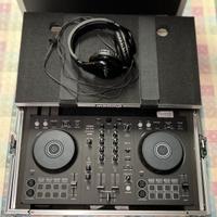 Pioneer FLX4 con flightcase e cuffie