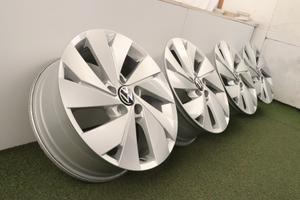 Cerchi in lega Volkswagen E-Golf GTI 17 ORIGINALI