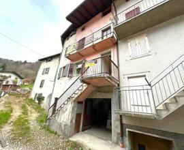RAOSSI: porzione di casa con garage e cantina!