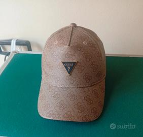 Cappellino  Guess 