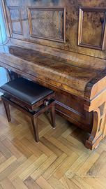 Pianoforte vintage in legno