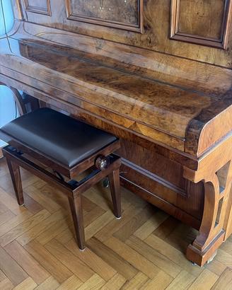 Pianoforte vintage in legno