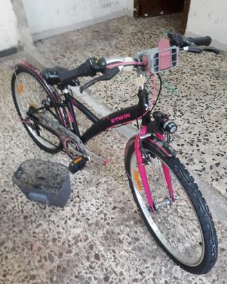 Bici Marca Btwin per bambina 