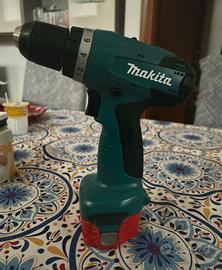 Avvitatore + torcia Makita.