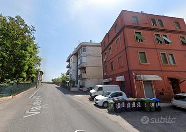 MAGLIANA TRILOCALE ARREDATO Con BALCONE