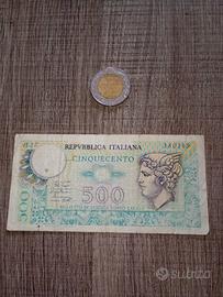 500 lire bimetalliche e 500 lire di carta