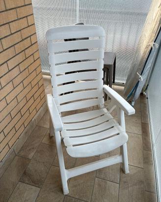 2 POLTRONE PIEGHEVOLI BIANCHE