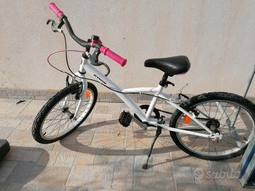 Bicicletta bambina B'TWIN (Decathlon) bianca e ros