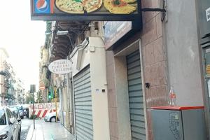 Locale Commerciale completo di attrezzatura