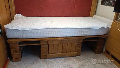 Letto artigianale con bancali 