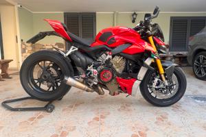 Ducati Streetfighter V4s