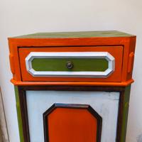 Comodino Primi '900 in Legno Massello - Stile Pop 