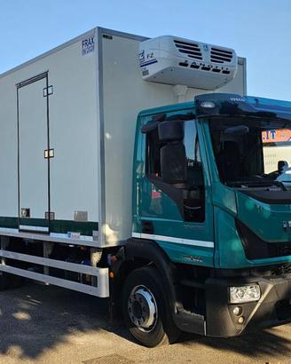 IVECO EUROCARGO 140-250 FRIGO+GANCIERA FRAX06-20