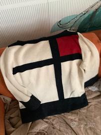 Maglia in lana molto morbida a tre colori