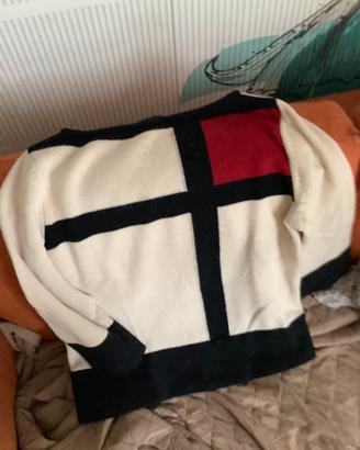 Maglia in lana molto morbida a tre colori