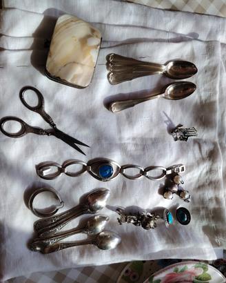 oggetti argento  e madreperla 