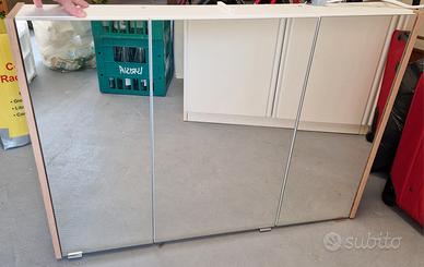 Mobile a specchio per bagno