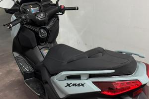 Xmax300