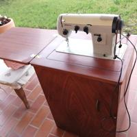 Mobile vintage macchina cucire anni 60