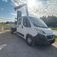 FIAT DUCATO con GRU FASSI